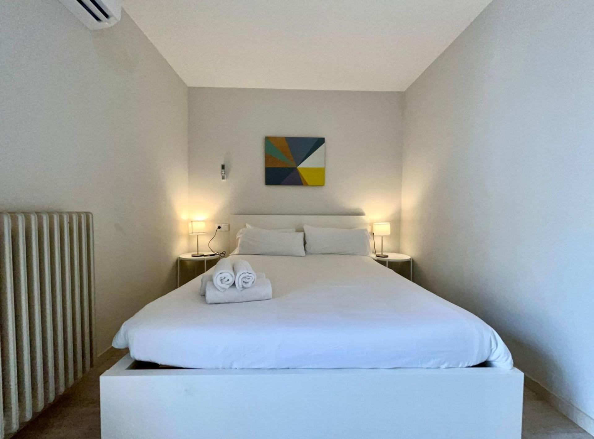 Barcelonaforrent Urban Town Suites Exteriör bild